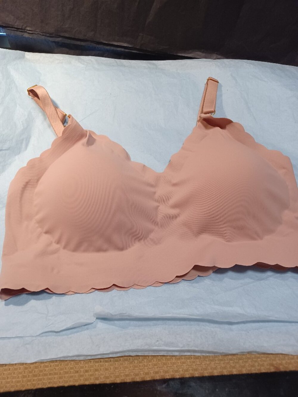Light PEACHY NUDE COLOR  Wireless Scalloped Cami Bra - 1XL